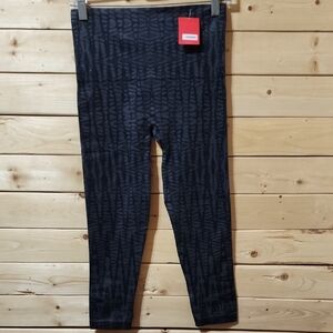 Spanx Capri Leggings Size Large NEW